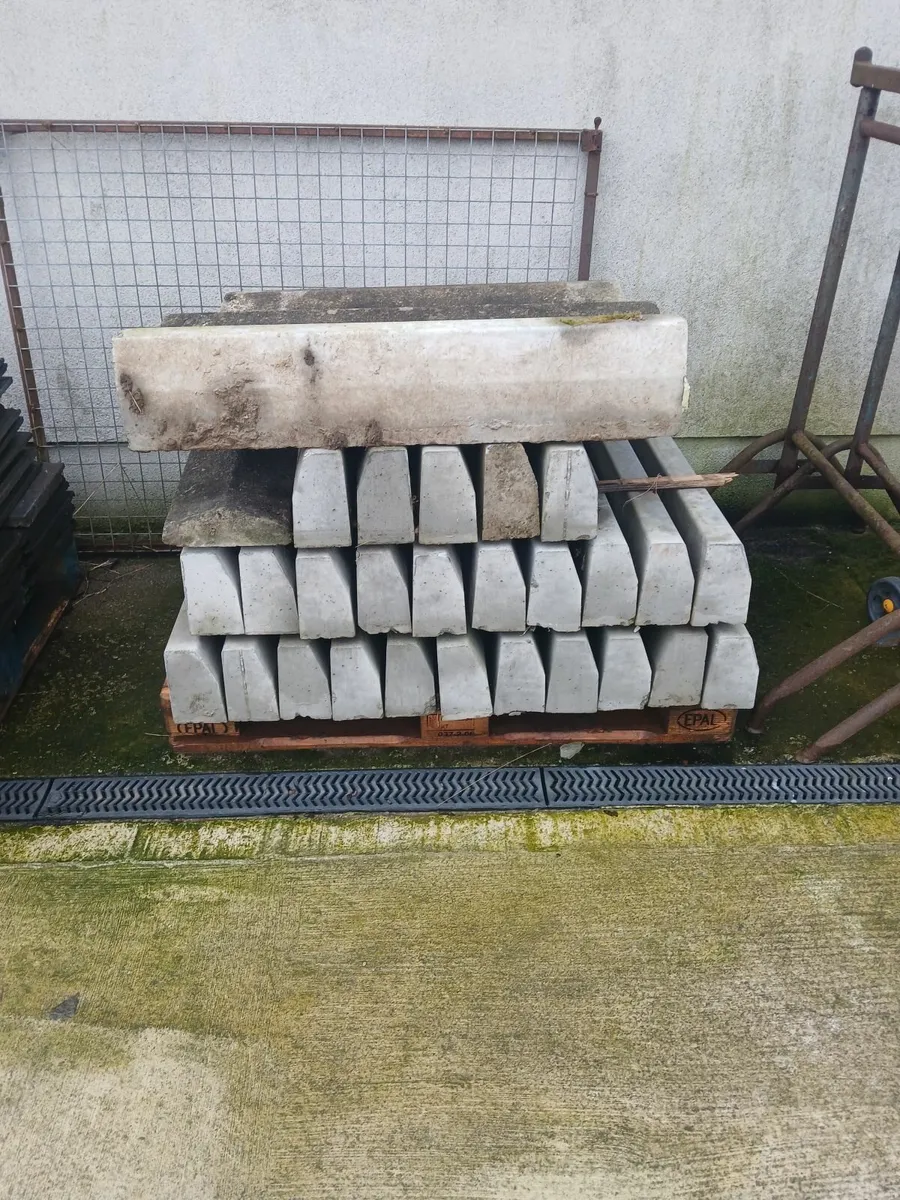 Standard 7"×4"×3ft kerbs - Image 2