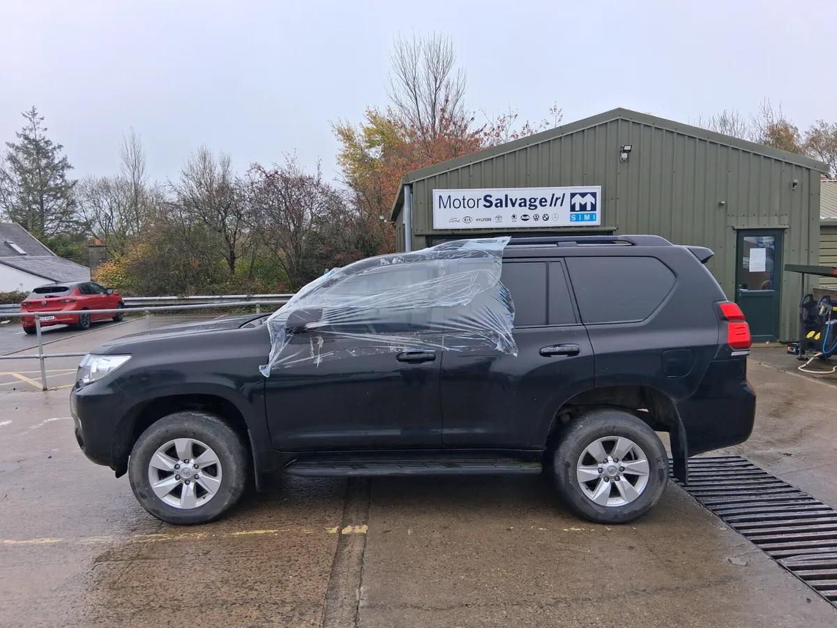 2022 TOYOTA LANDCRUISER 2.8L  (for parts only) - Image 2