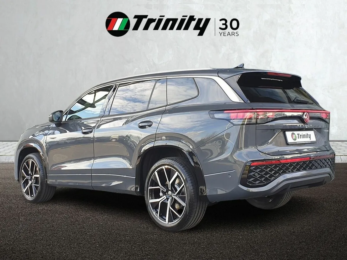 Volkswagen Tayron ** AVAILABLE FOR 261 ** R-LINE * - Image 3