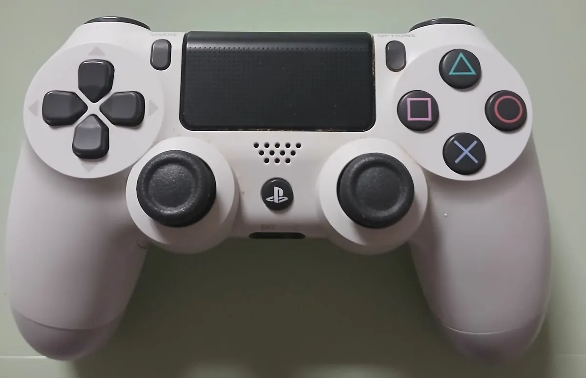 PS4 Controller - Image 1
