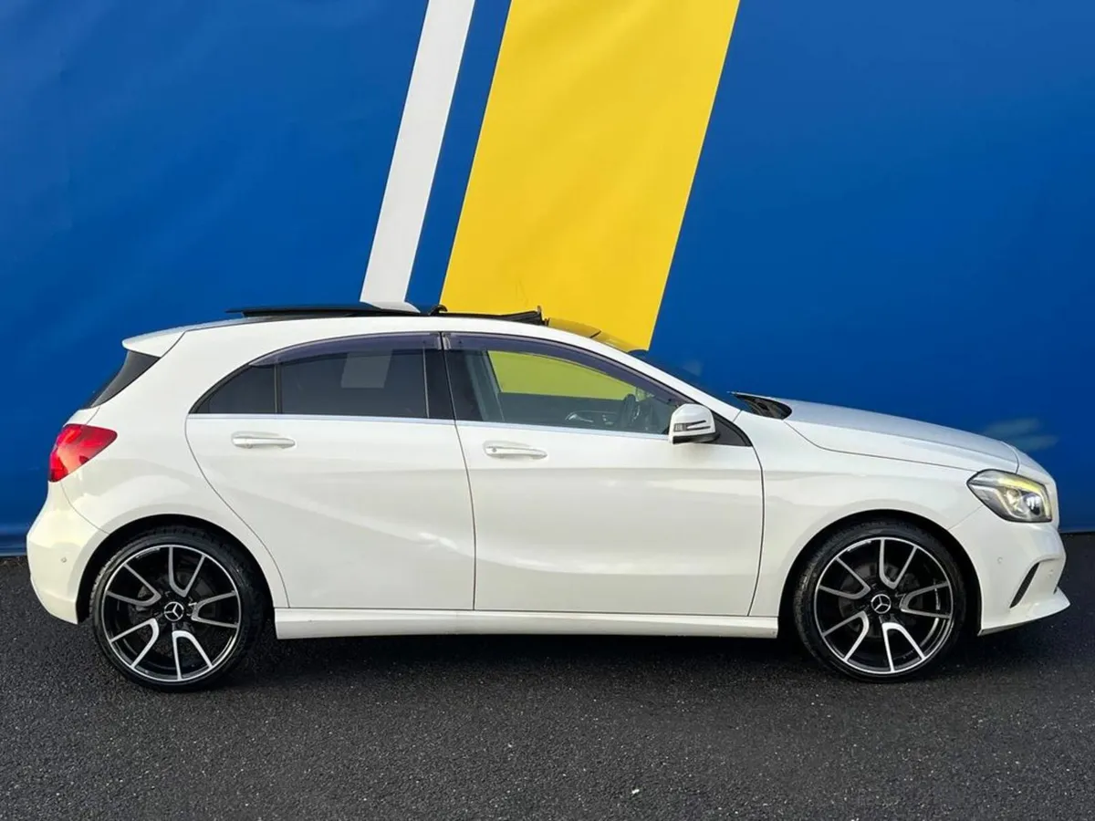 Mercedes-Benz A-Class A180 PREMIUM EDITION 1.6 ** - Image 4