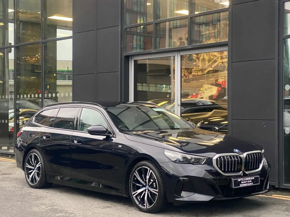 BMW 5-Series Touring 530e M-Sport Auto (PHEV) - Image 3