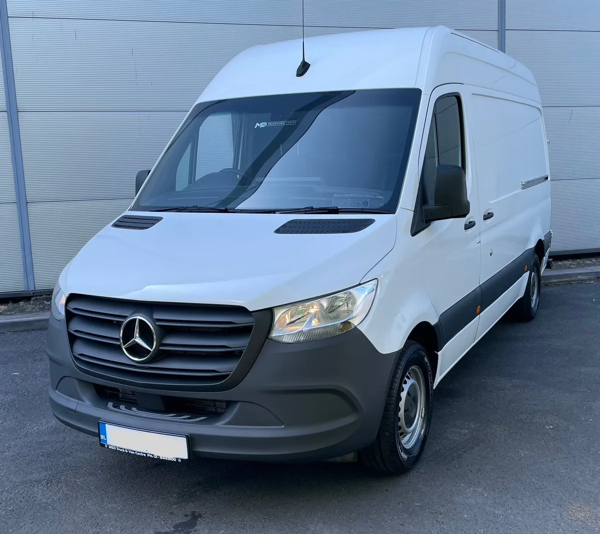 2021 Sprinter 315/36 MWB 3.5 Ton Towing - Image 1