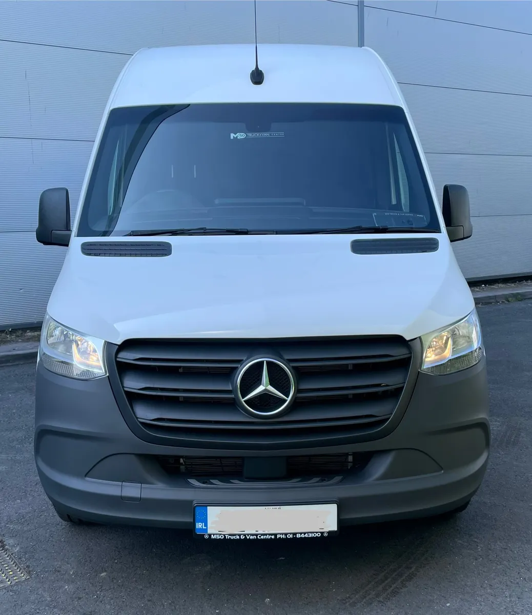 2021 Sprinter 315/36 MWB 3.5 Ton Towing - Image 2