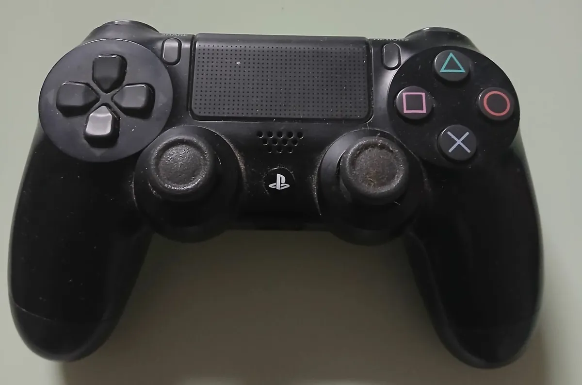 PS4 Controller - Image 1