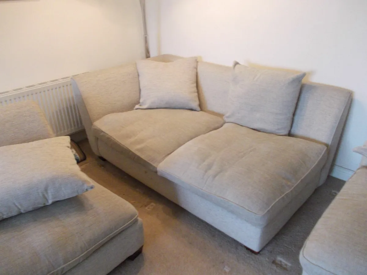 Corner Suite . - Image 4