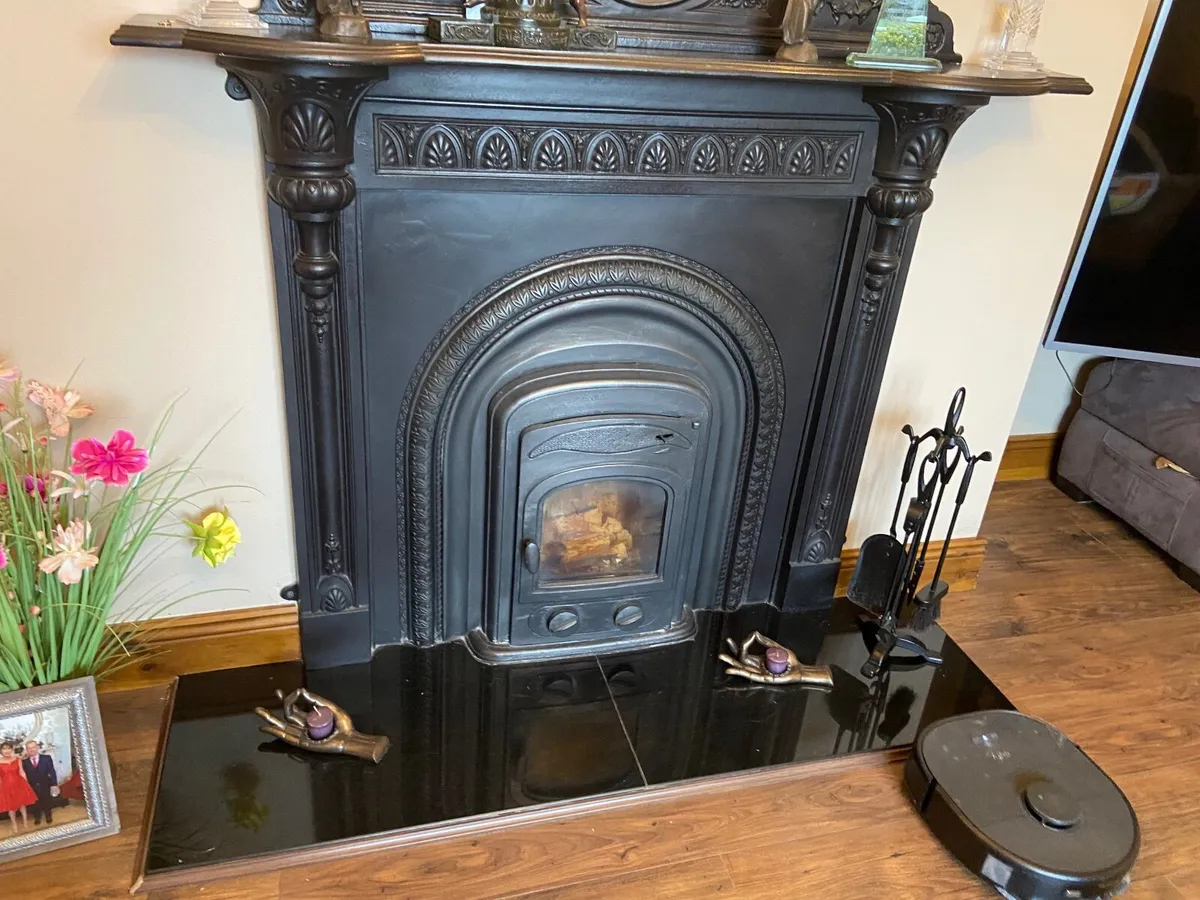 Antigue fireplace - Image 2