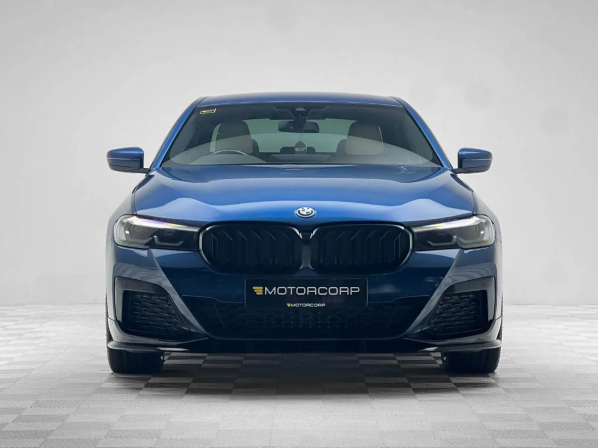 BMW 5-Series 530E M SPORT - Image 2