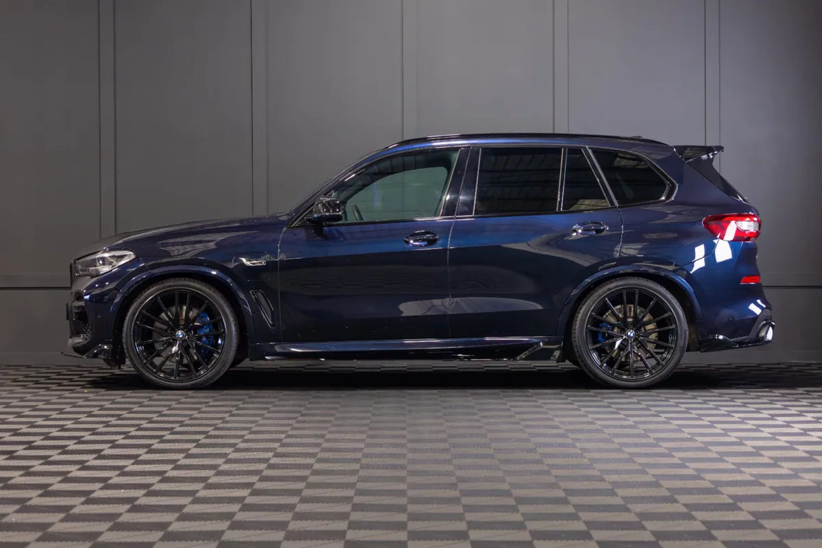 222 BMW X5 X-Drive 45e M-Sport - Image 3