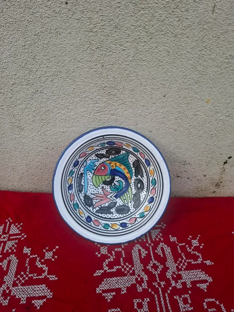 Fish ceramic bowl postage possible - Image 1