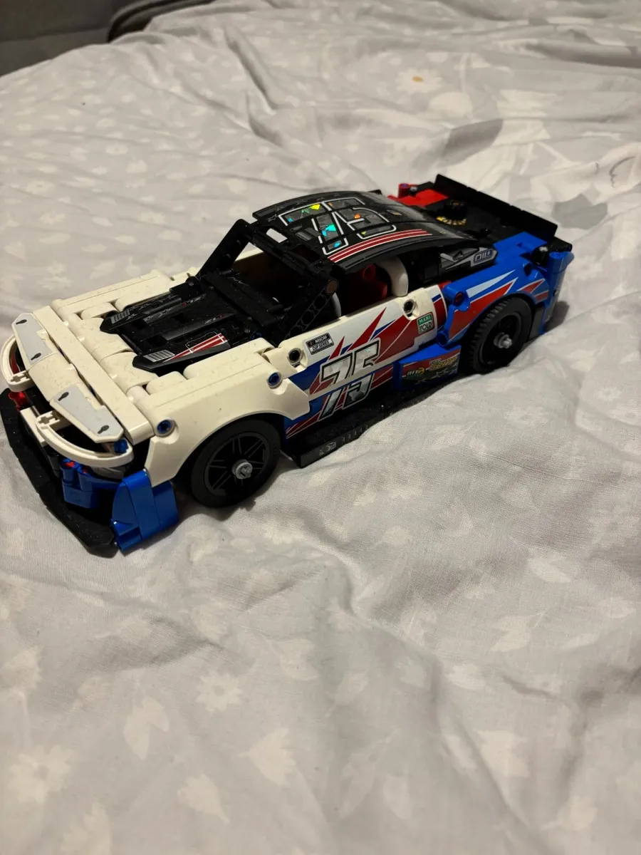 Lego Nascar - Image 1