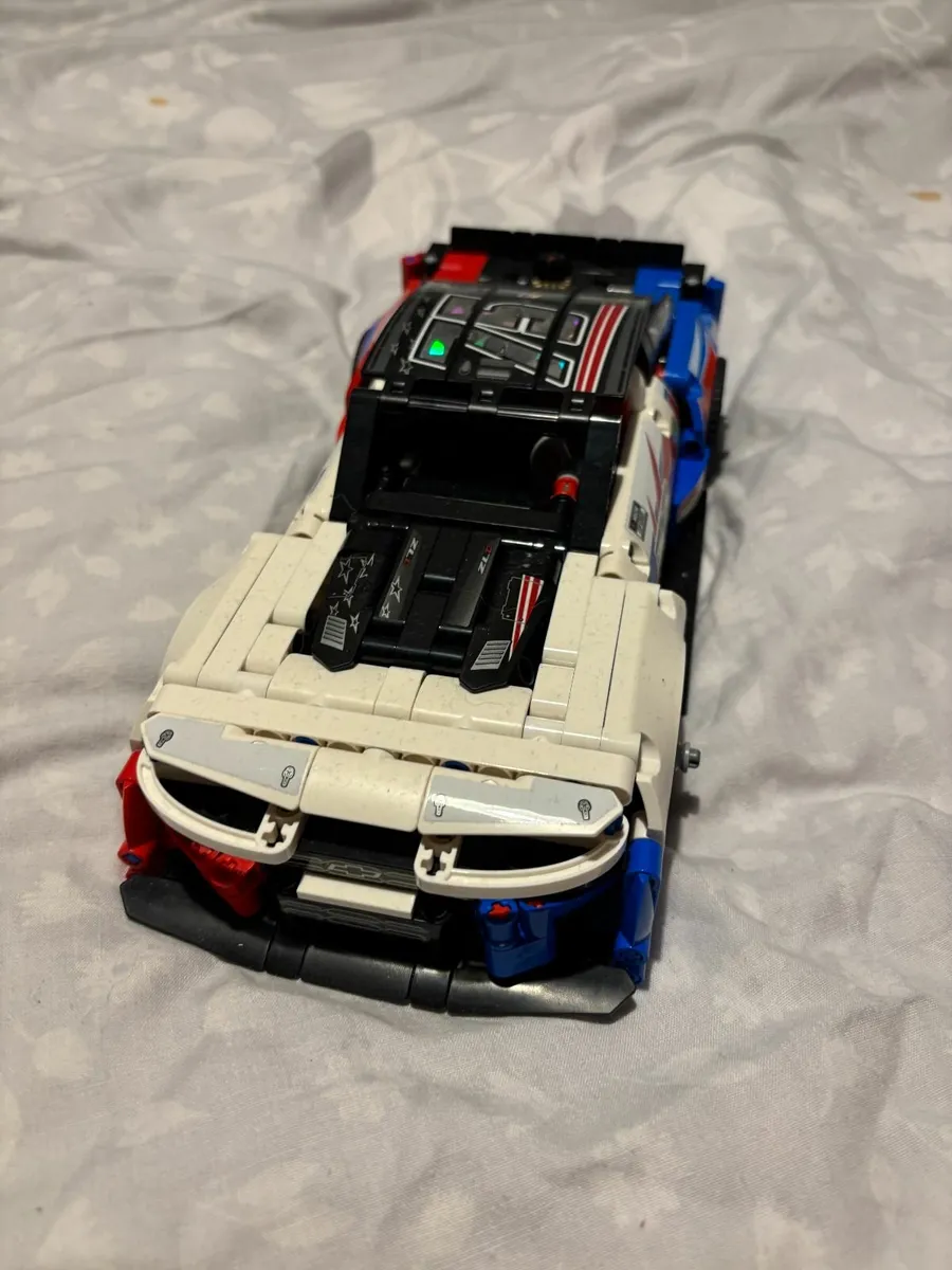 Lego Nascar - Image 2