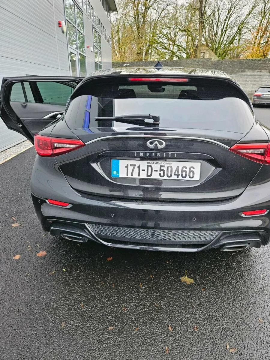 Infiniti Q30Sport - Image 2