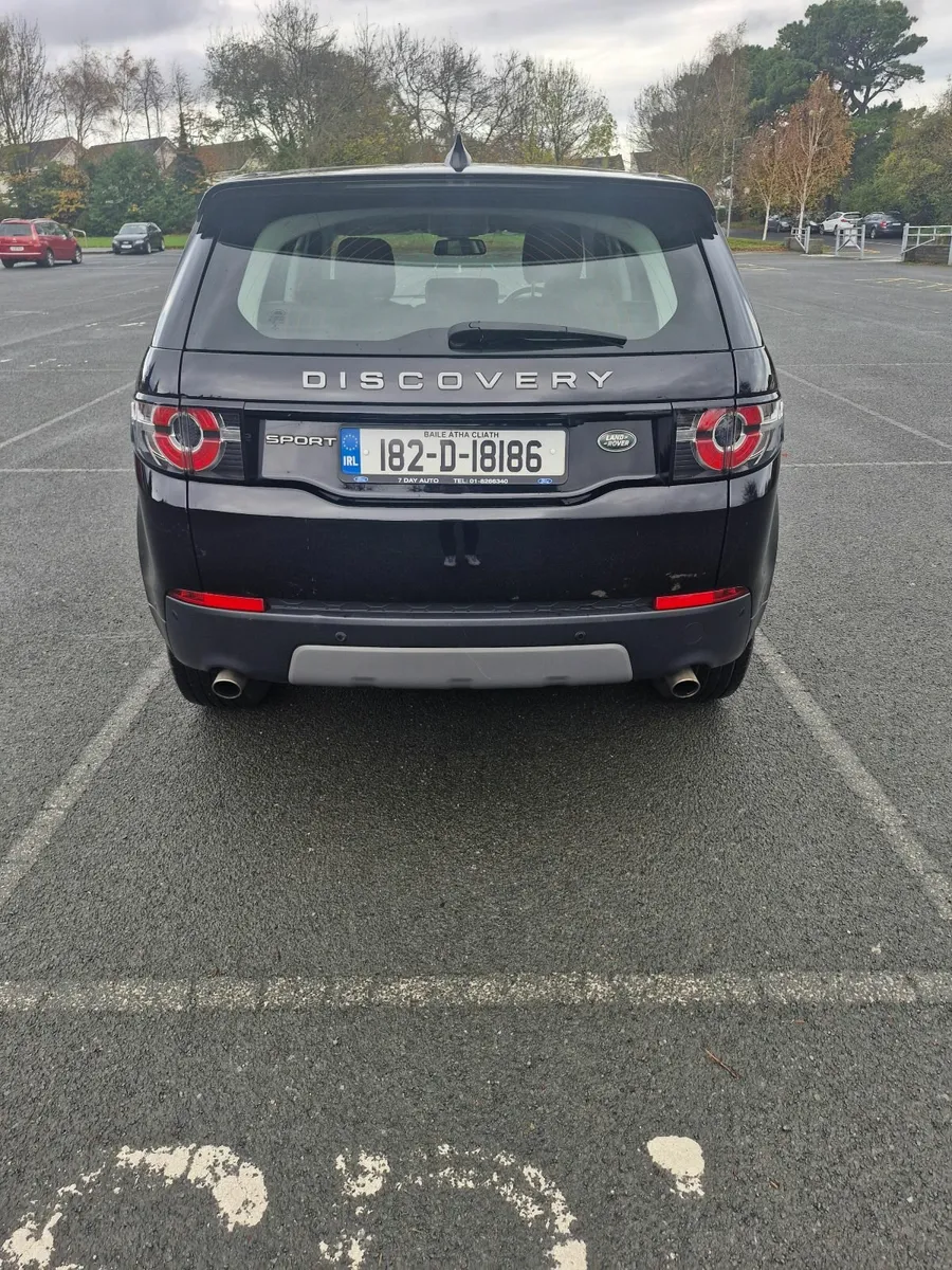 Land Rover Discovery Sport 2018 - Image 3