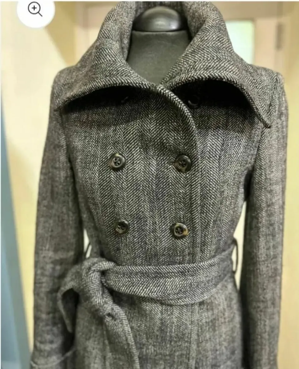 Massimo Dutti Coat Size 8 - Image 4