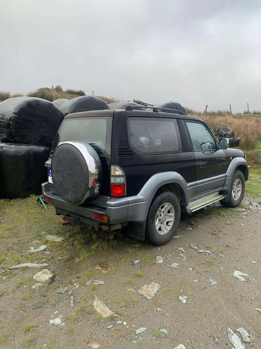 Toyota Land Cruiser - Image 4