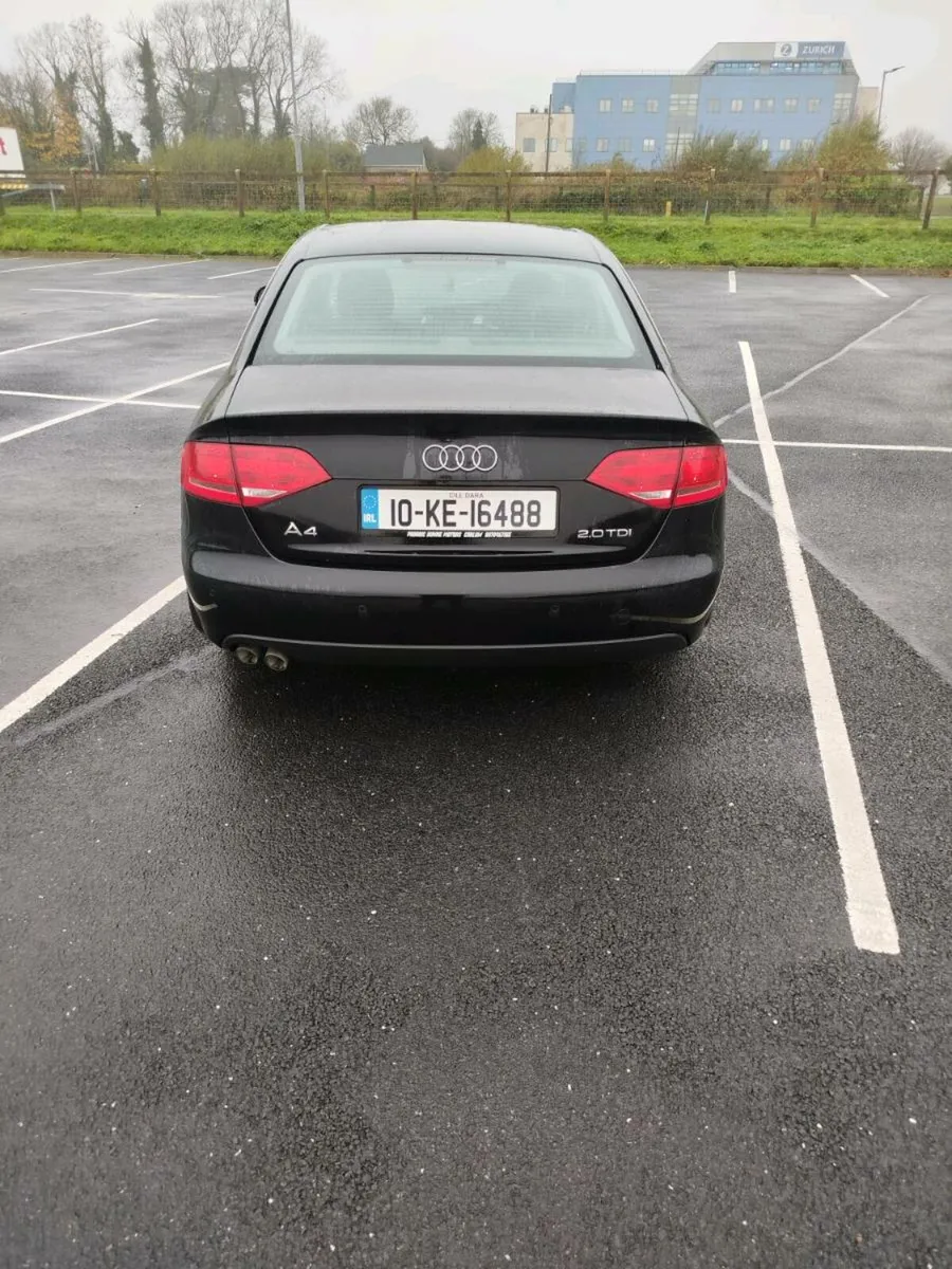 Audi A4 2.0 TDI 2010 - Image 4
