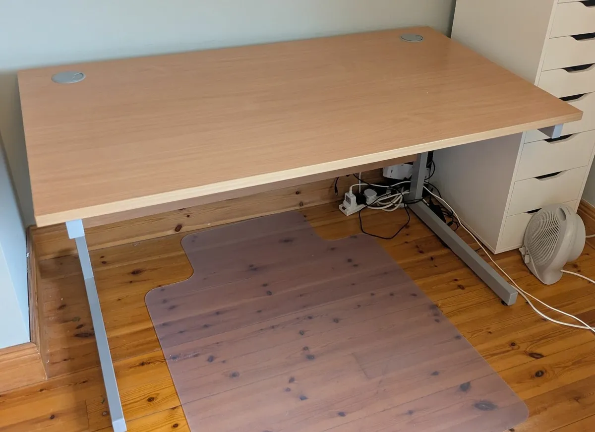 Office Desk - Image 1