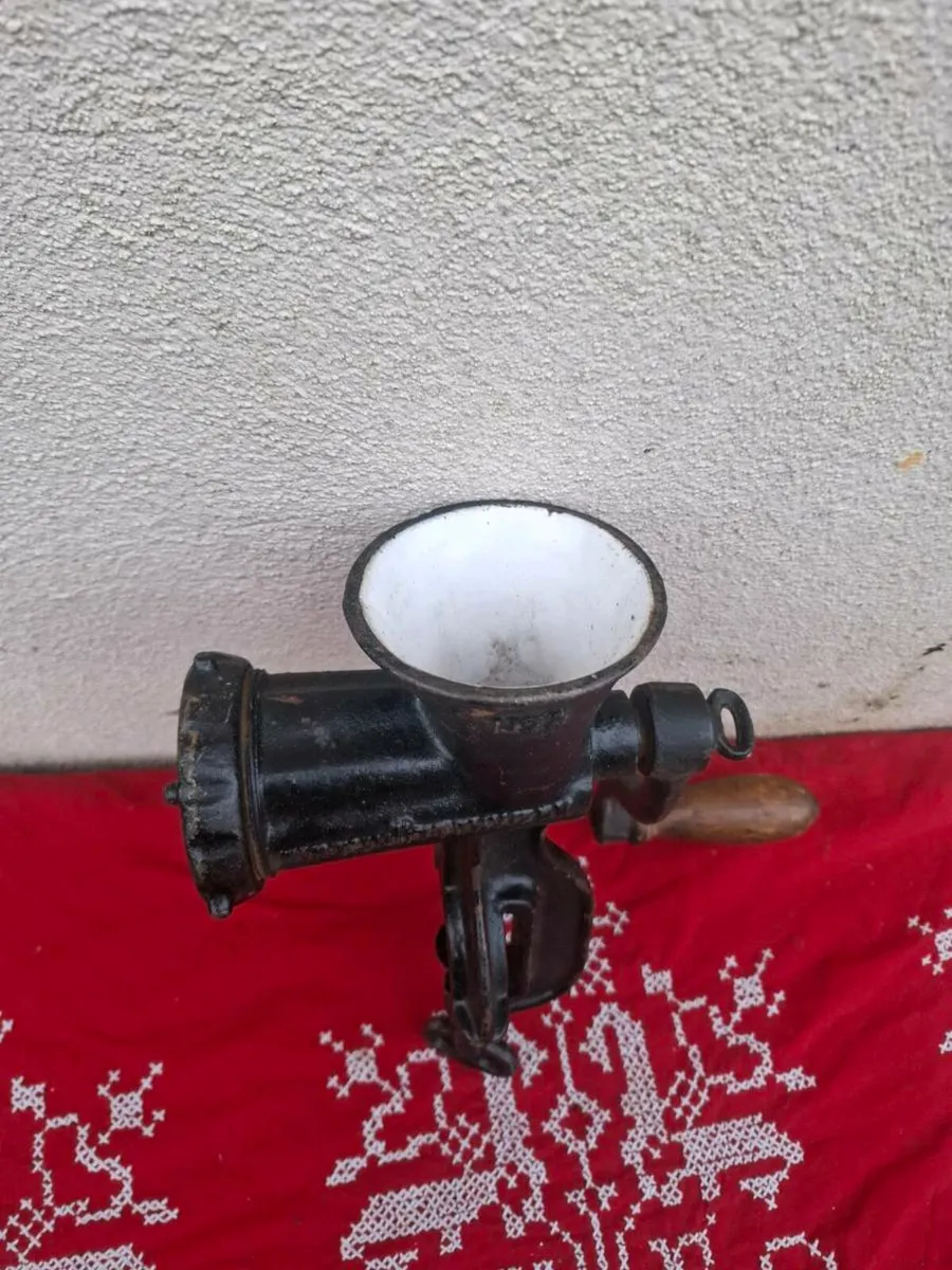 Vintage meat grinder postage possible - Image 3
