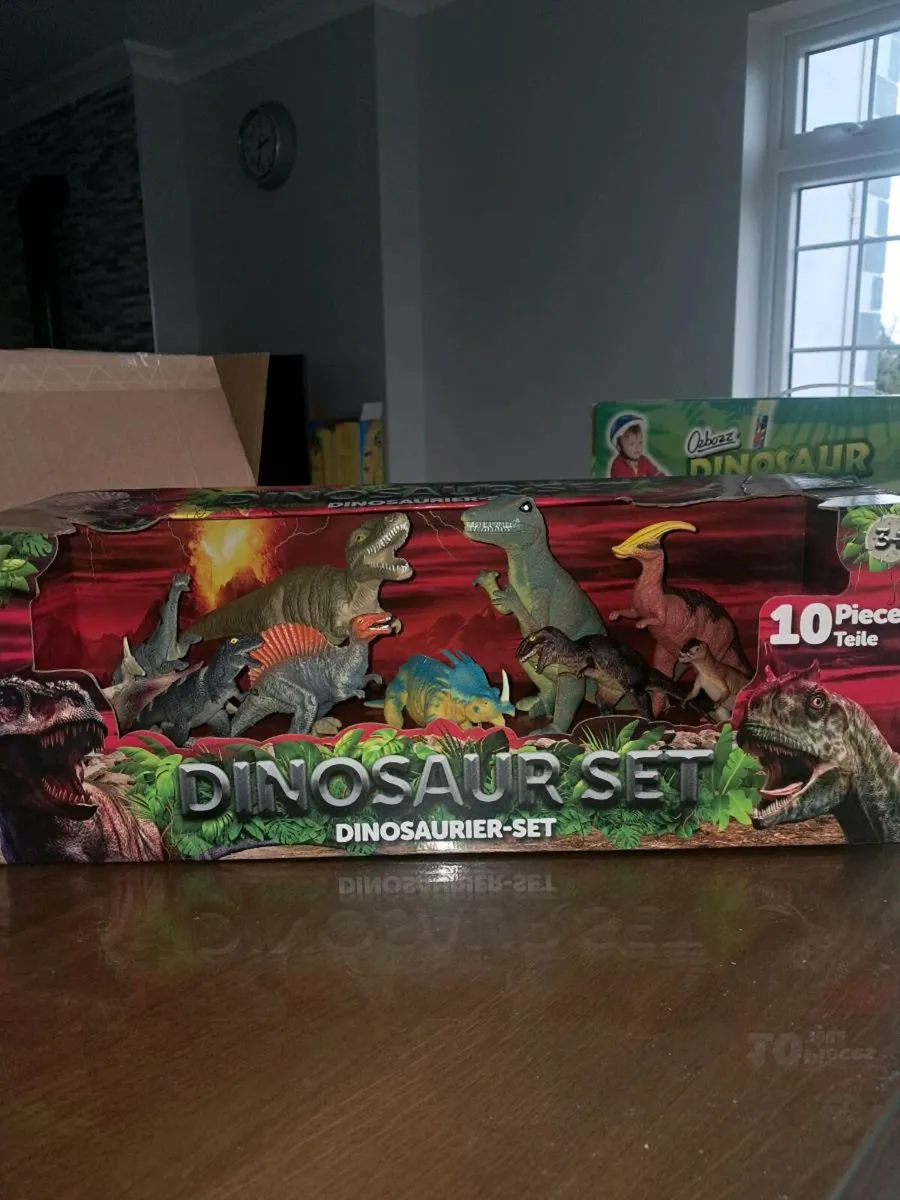 Assorted toys - Image 2