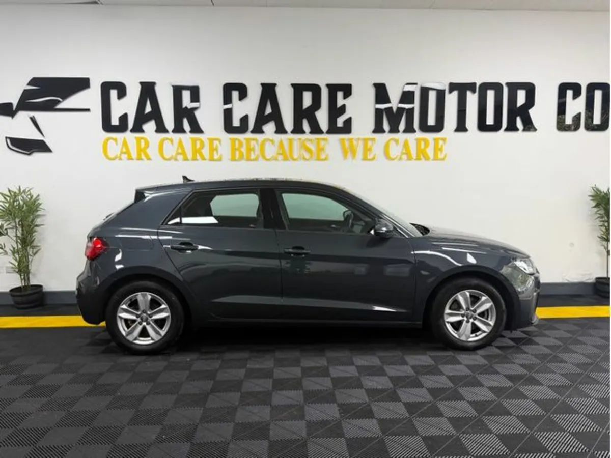 Audi A1 Sportback SB 1.0tfsi 116 4DR - Image 4