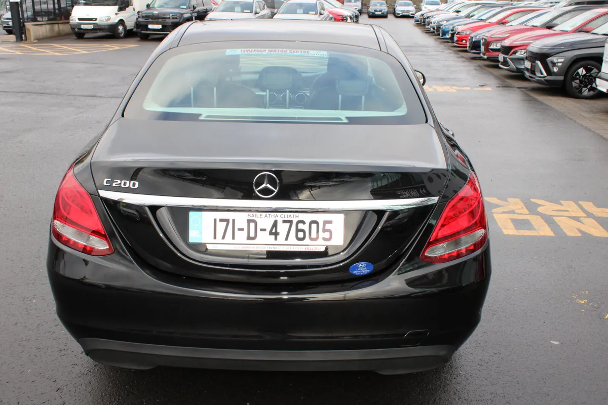 Mercedes-Benz C-Class 2017 - Image 4