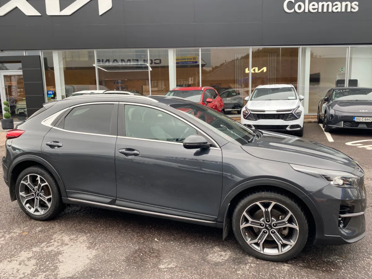 Kia XCeed Plug-In Hybrid 2021 (211) - Image 2