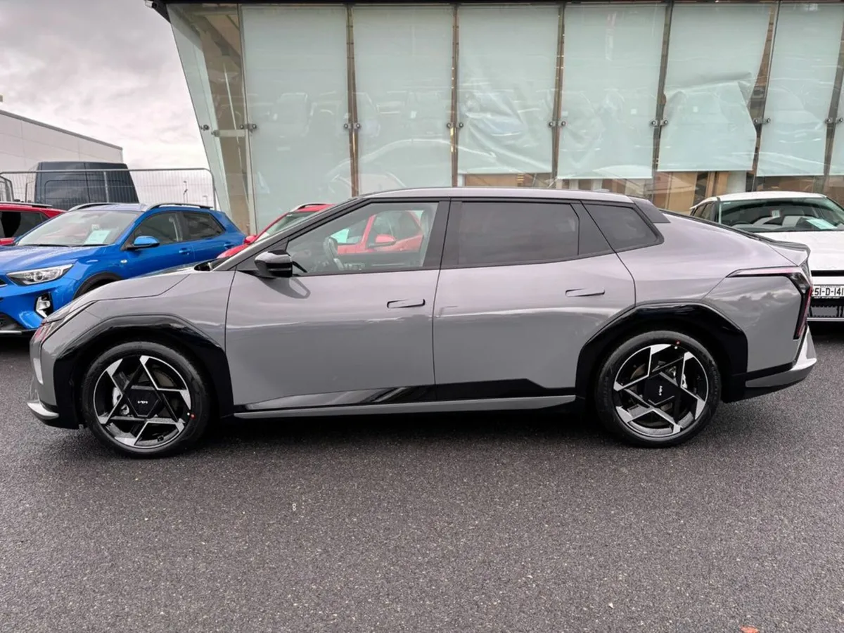 Kia EV4 Fastback GT Line ( Range 612 km ) 0% Finan - Image 3