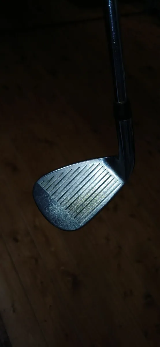 Golf irons - Image 1