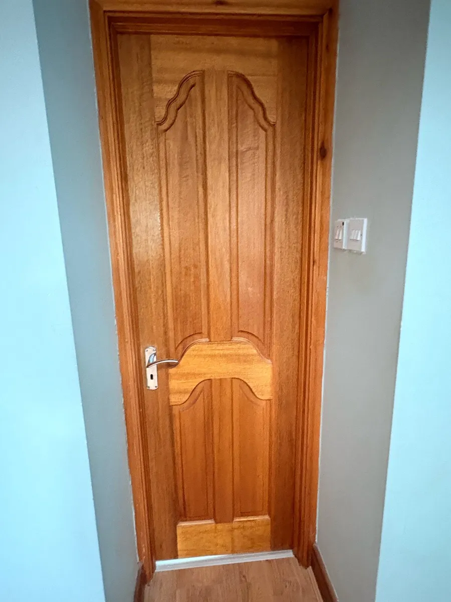 Internal doors x5 - Image 2