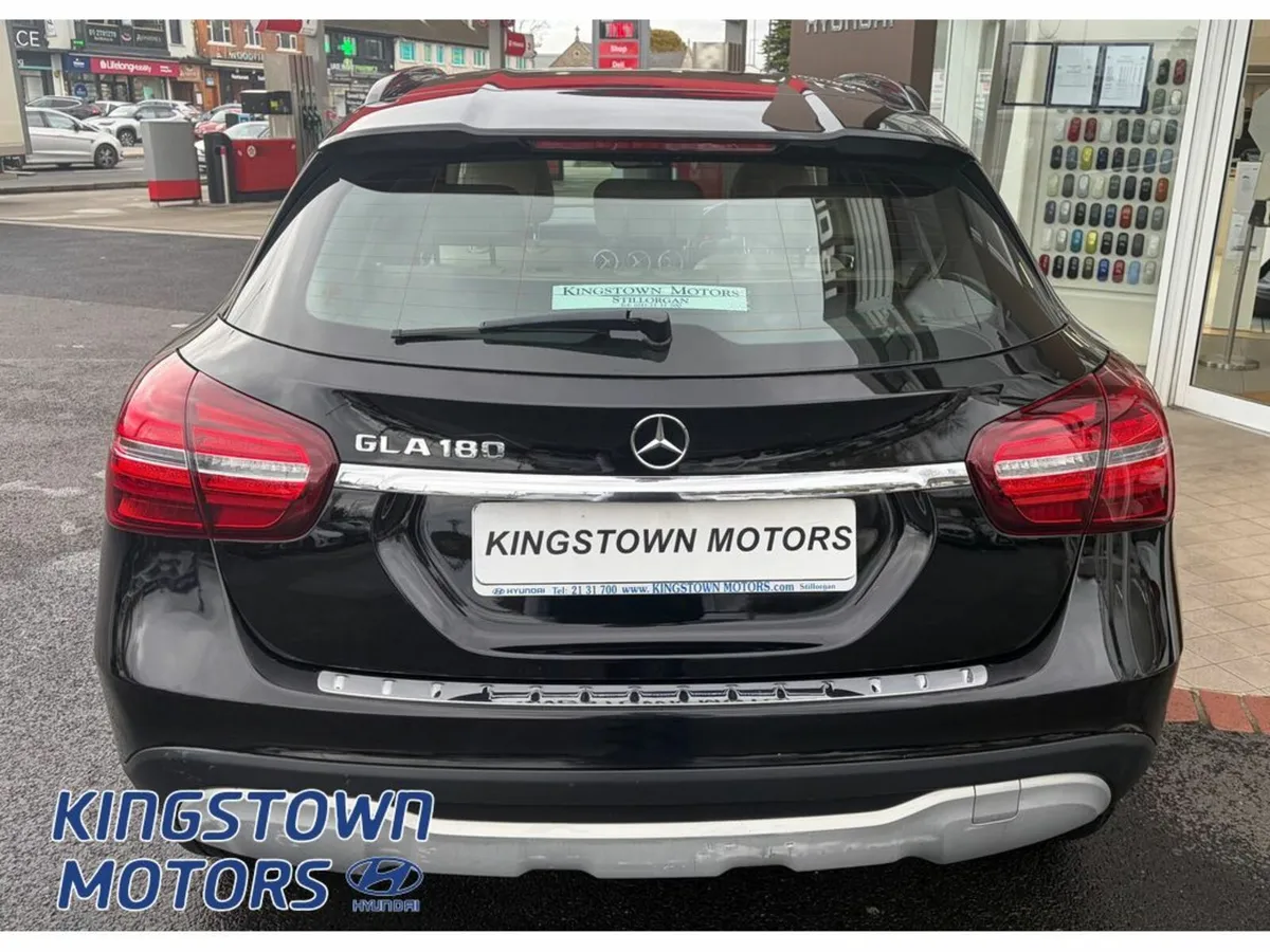 Mercedes-Benz GLA 180 Style 5DR Auto - Image 4
