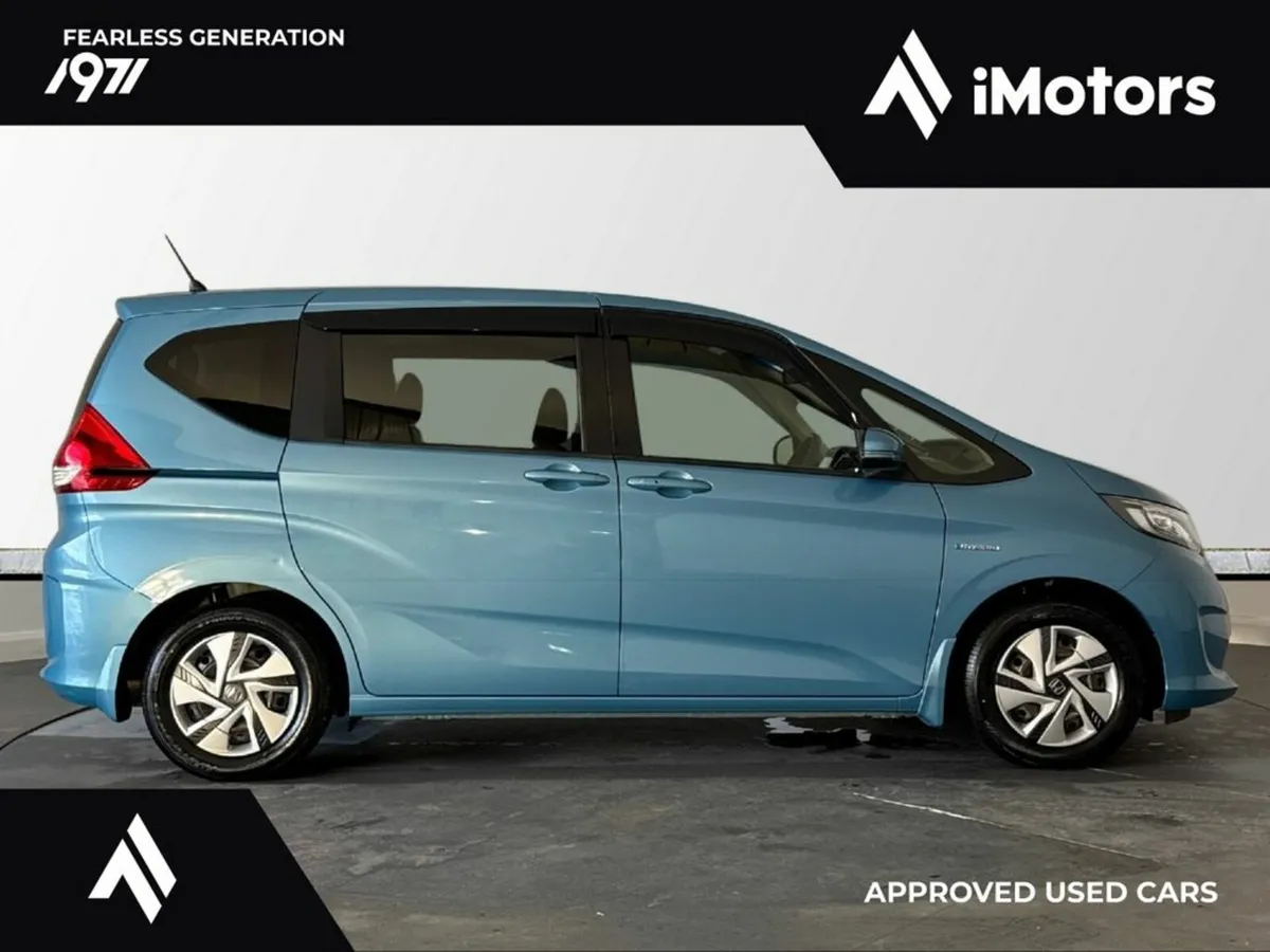 Honda Freed 6 seater hybrid AUTOMATIC - Image 2