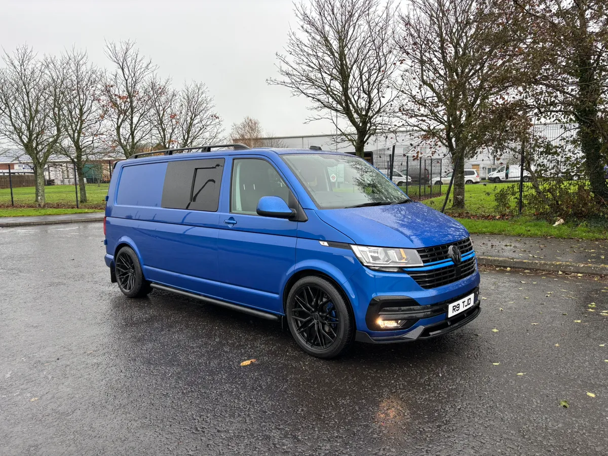 2022 Volkswagen Transporter crew cab - Image 1
