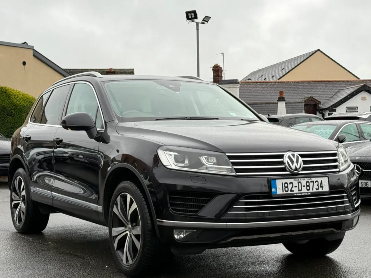 Volkswagen Touareg 3.0TDI 262BHP V6 AUTO *LOW KMS* - Image 3