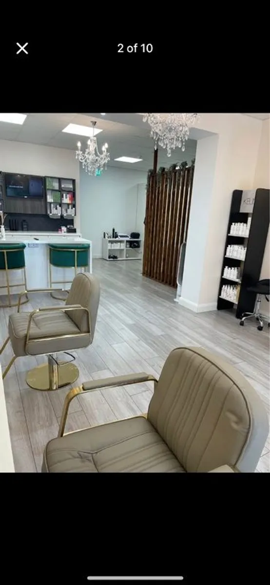 salon for rent & contents for sale to be included - Image 2