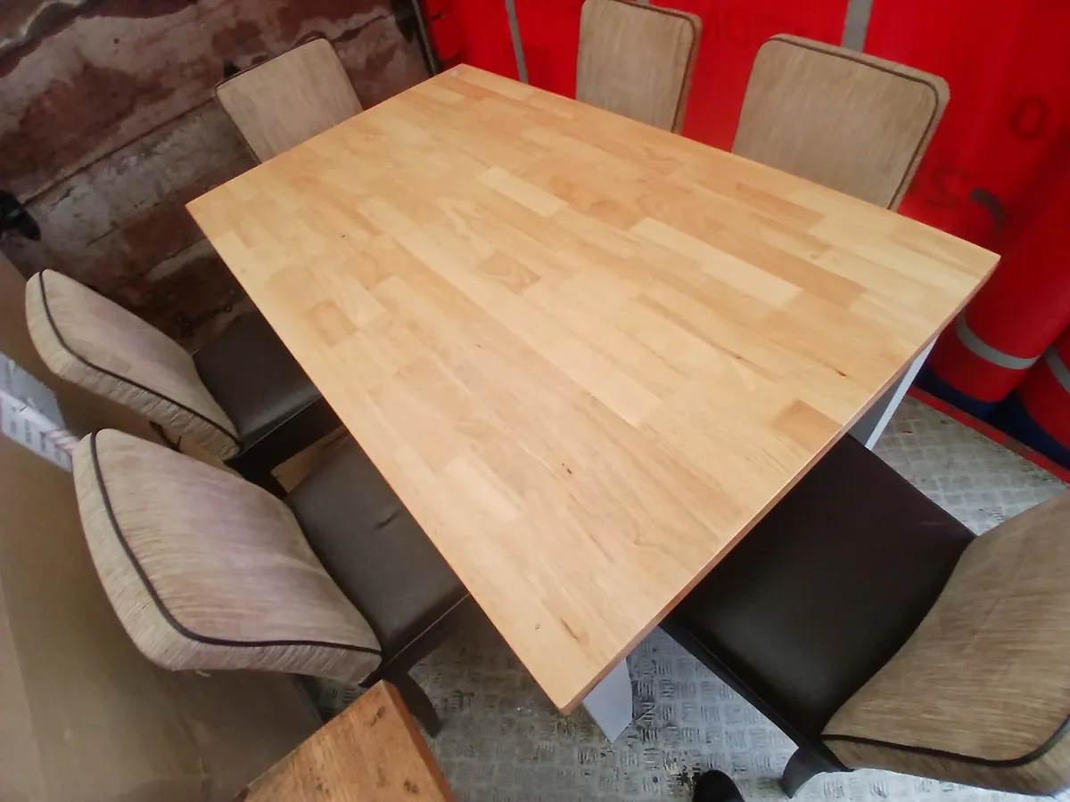 Table /chairs ..lot of (6)...delivered - Image 2