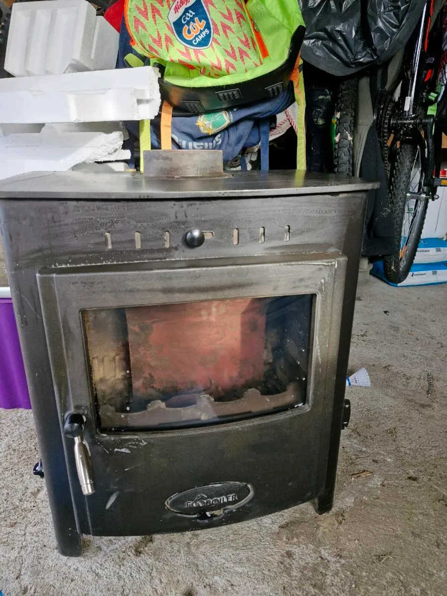 Stove - Image 1