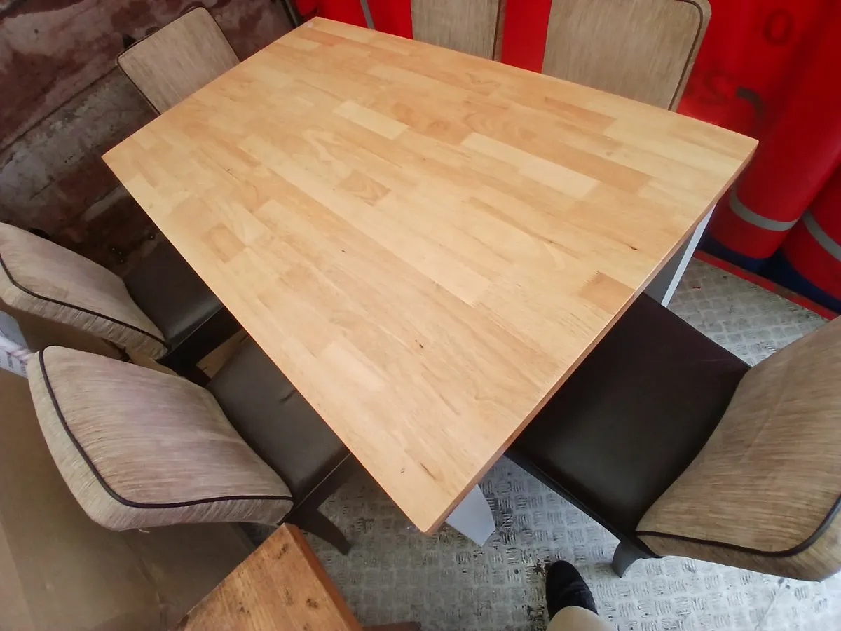 Table /chairs ..lot of (6)...delivered - Image 4