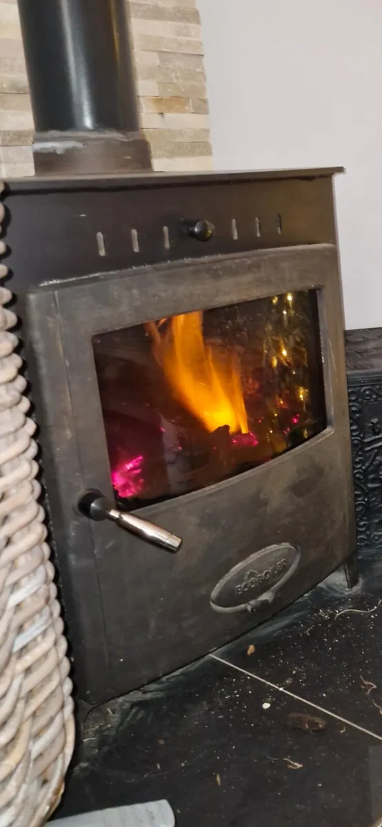 Stove - Image 1