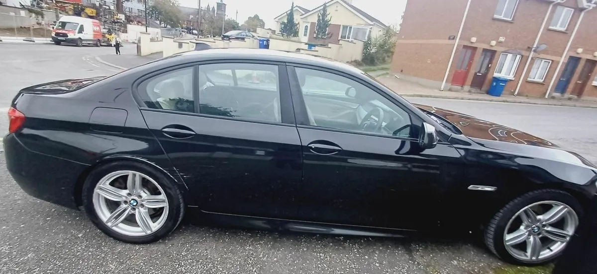 BMW 5-Series 2013 - Image 3