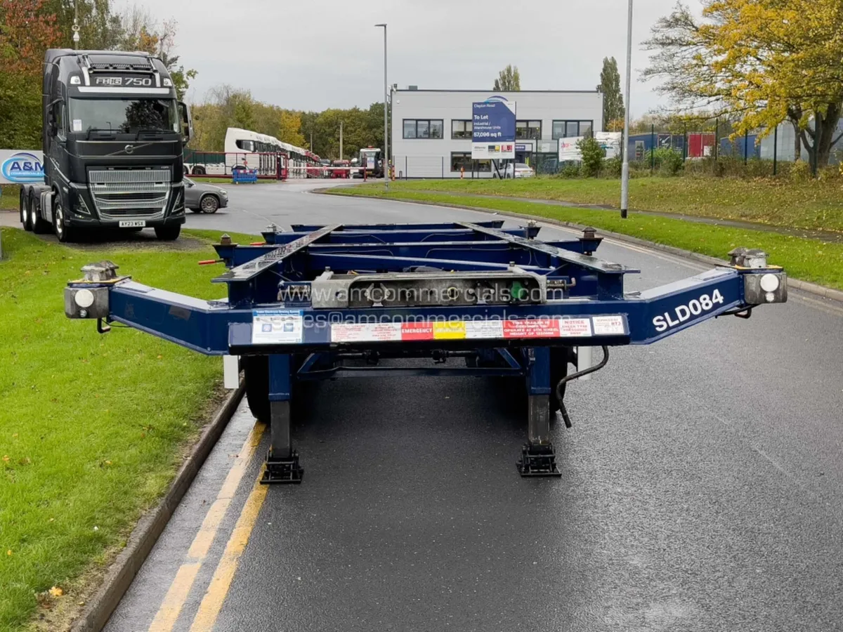 2021 DENNISON SLIDING SKELETAL TRAILER - Image 2