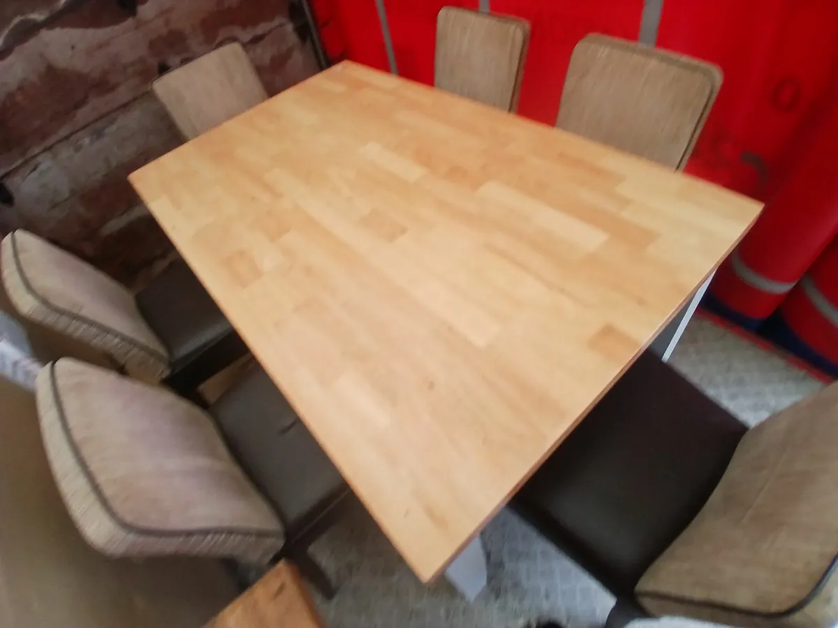 Table/chairs lot of (6)..delivered - Image 1