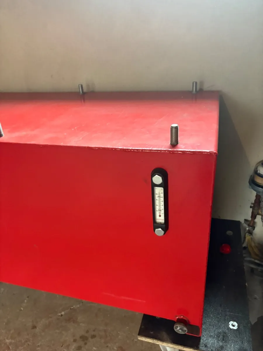 Hydraulic tank - Image 2