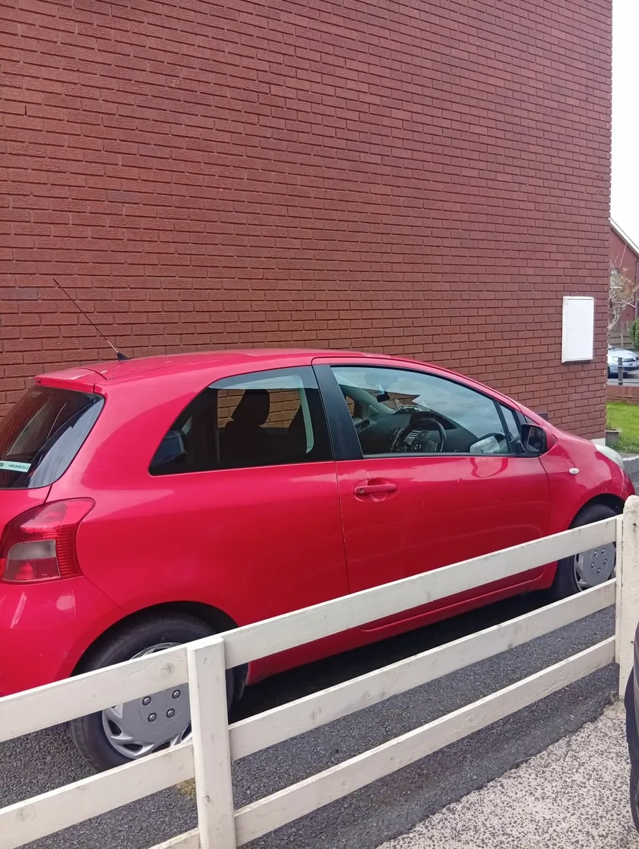 Toyota Yaris 2006 - Image 1