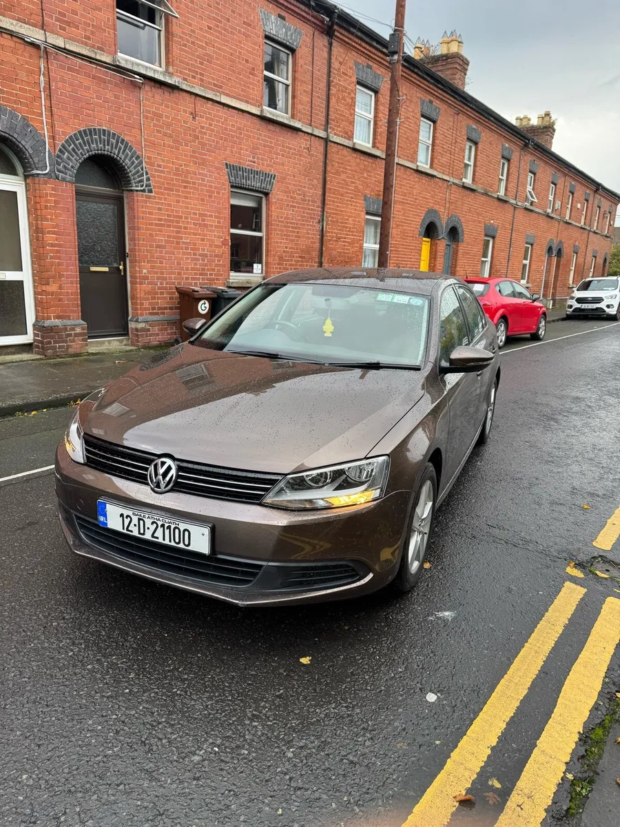 Volkswagen Jetta 2012 Auto 1.6 Diesel - Image 1
