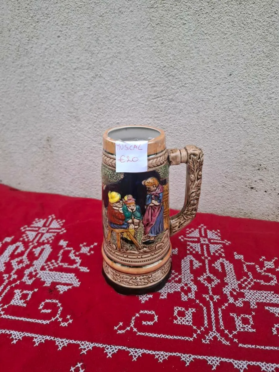 Musical beer mug postage possible - Image 1