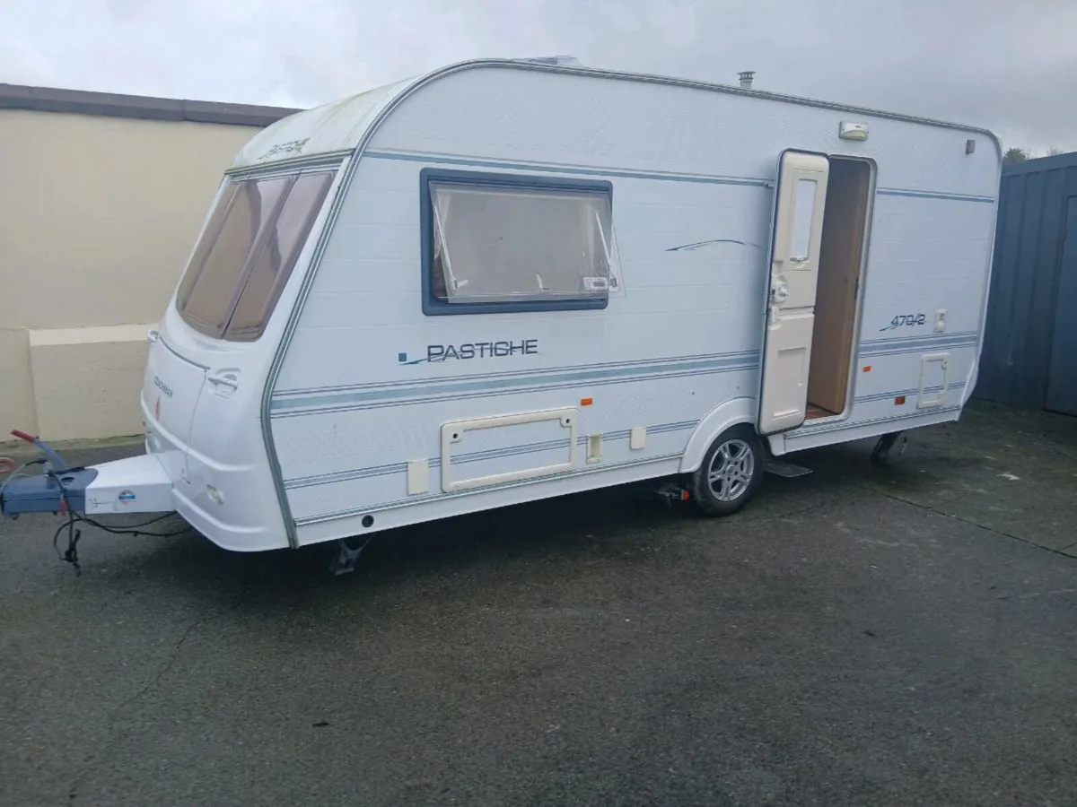 2005 coachman caravan - Image 1
