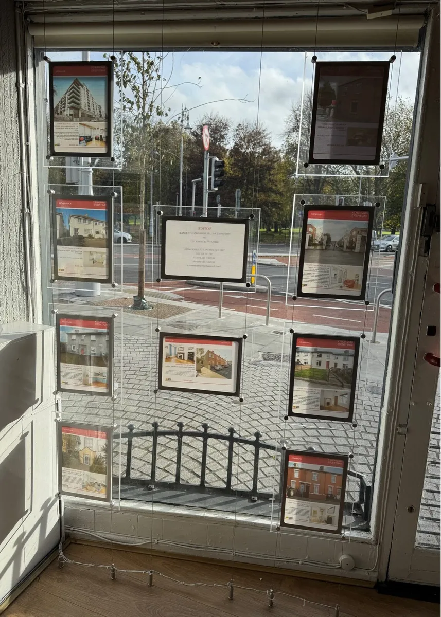 Window Display - Image 2