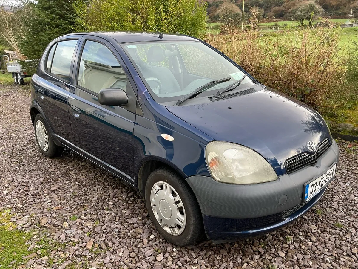 2003 Toyota Yaris 1.0 Petrol - Image 2