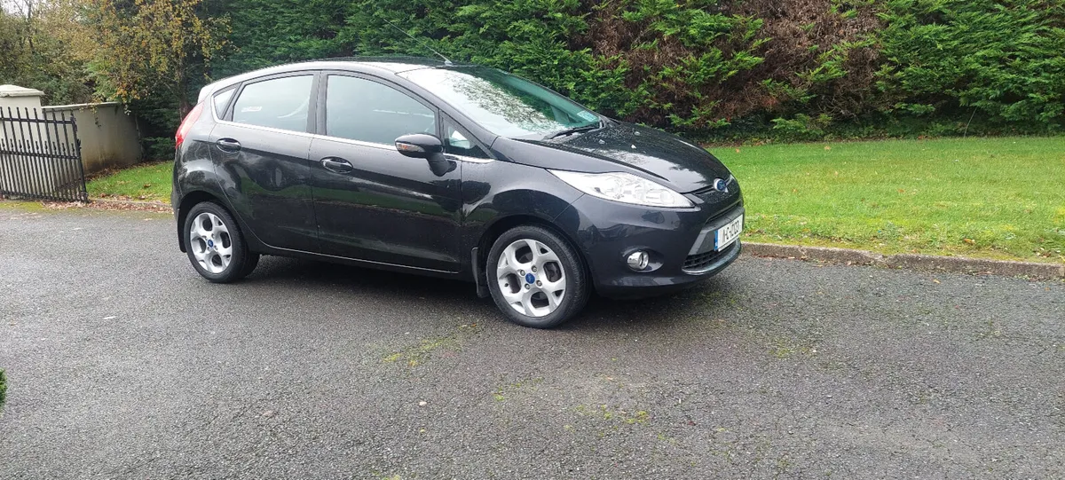 Ford Fiesta 2011 Petrol - Image 2
